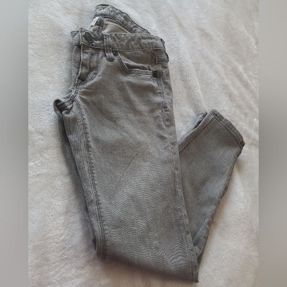 ANN TAYLOR LOFT DENIM JEAN. WOMENS PETITES SIZE 0. - Picture 7 of 16